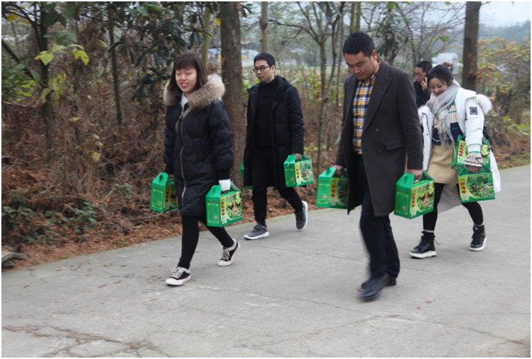 仟坤集團(tuán)組織開(kāi)展“以購(gòu)代扶” 助力脫貧攻堅(jiān)