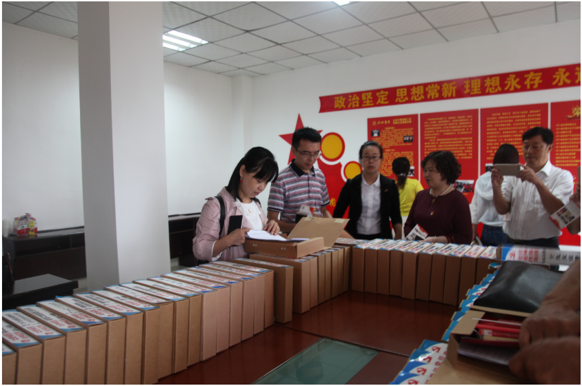 德陽市委兩新工委暨黨建指導(dǎo)員蒞臨仟坤集團指導(dǎo)